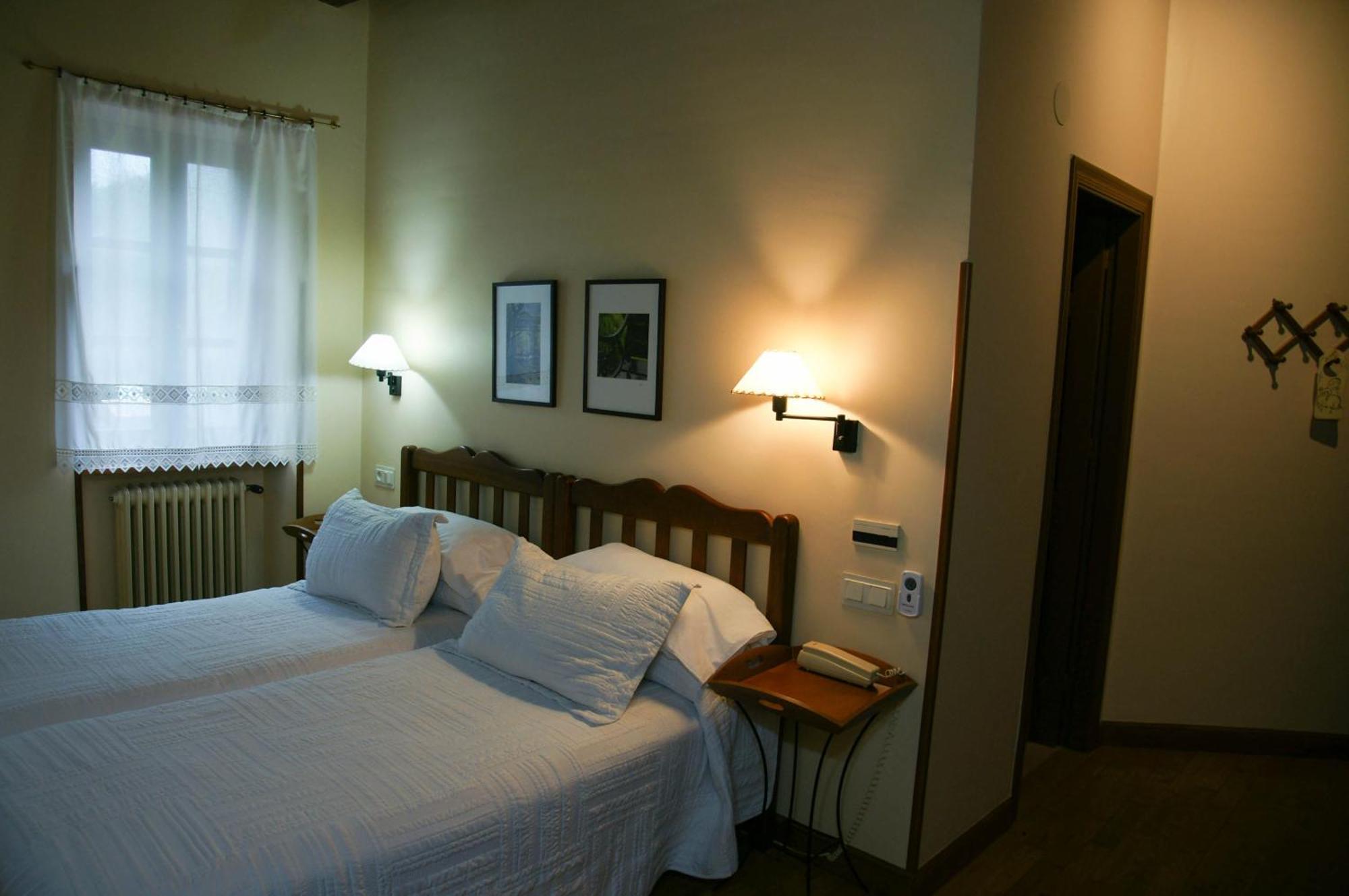 Hotel Rural Irigoienea Urdax Номер фото
